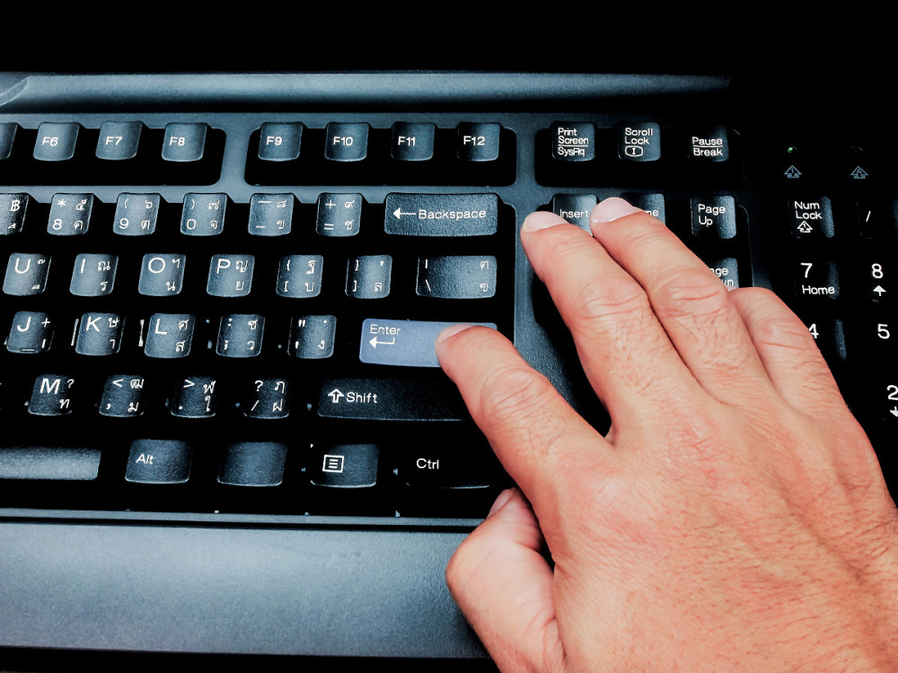 Windows7 常用的电脑输入法突然找不到了，怎么办