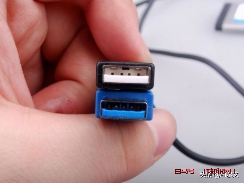 USB3.0和USB2.0接口有什么区别？能否通用？