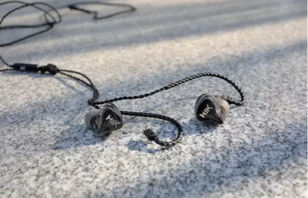 高音质游戏听歌耳机选择哪些品牌好？有线耳机推荐这几款