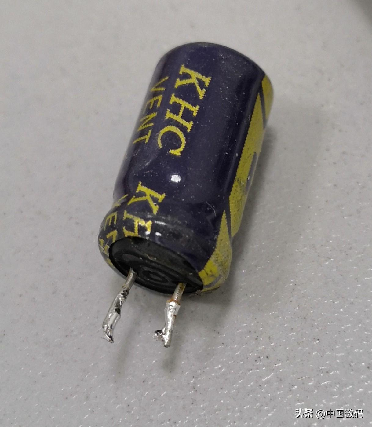 科技改变生活创造价值，电容器知识科普，DIY修理电源适配器