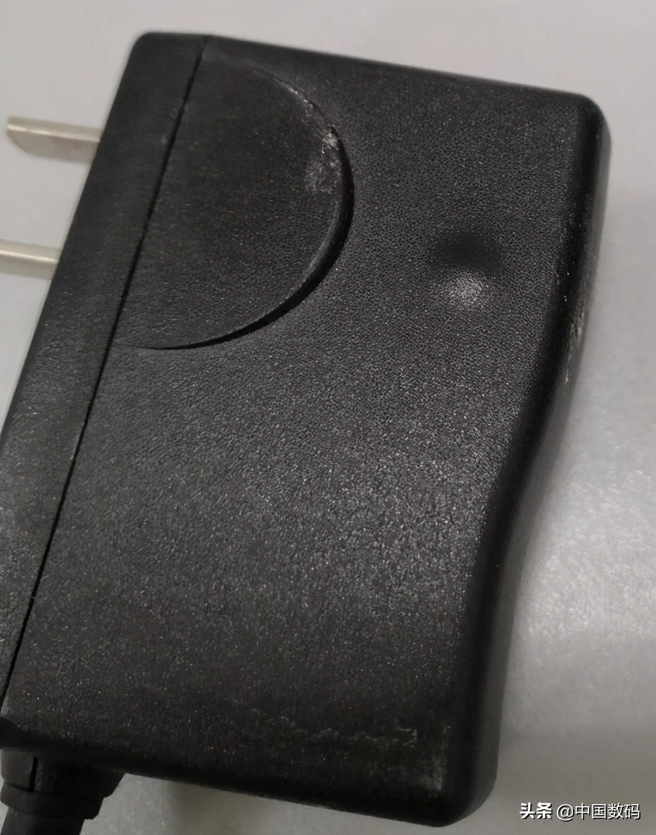 科技改变生活创造价值，电容器知识科普，DIY修理电源适配器