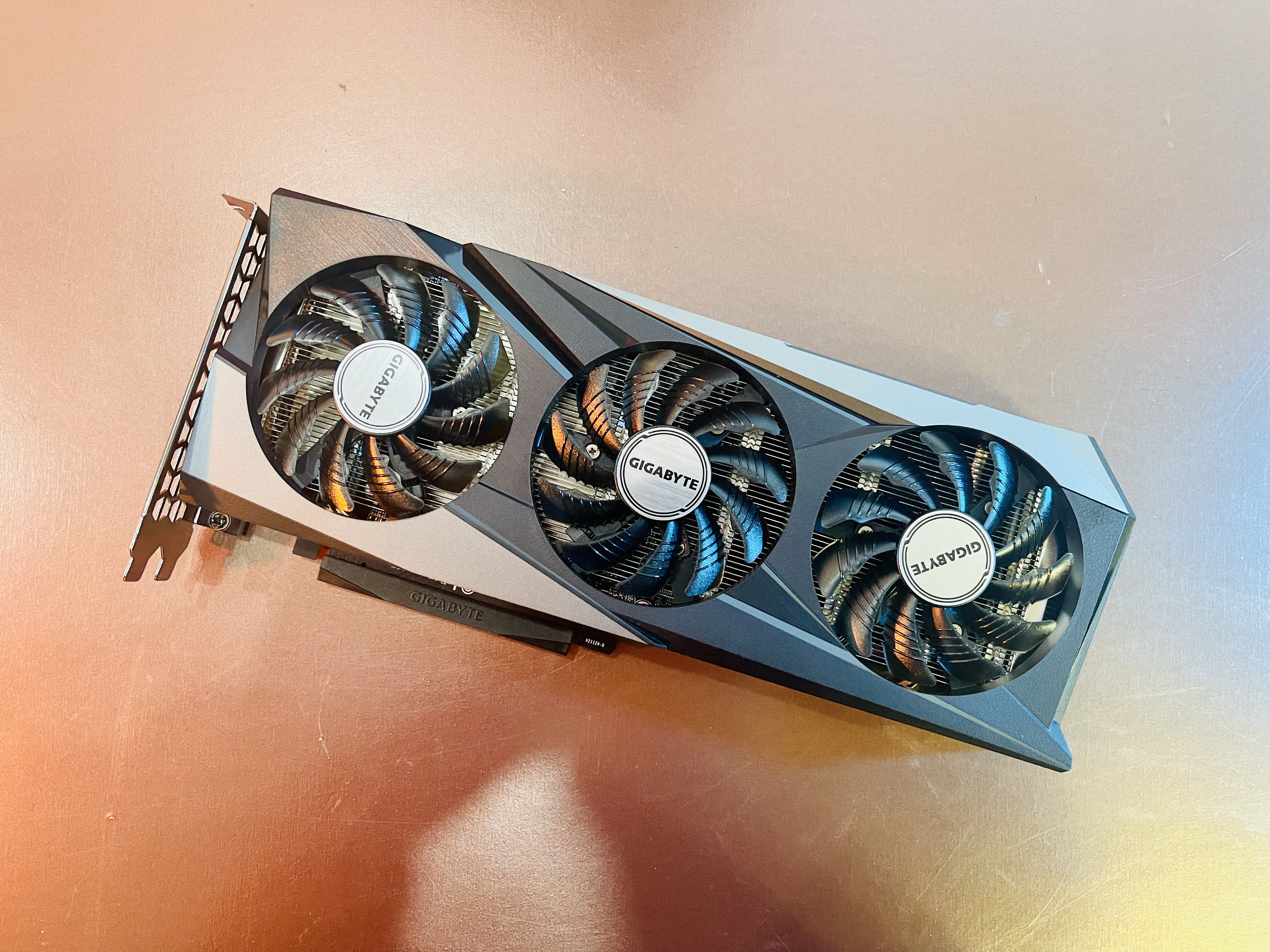 不足4000元的游戏电脑，大型游戏畅玩，性价比又回来了