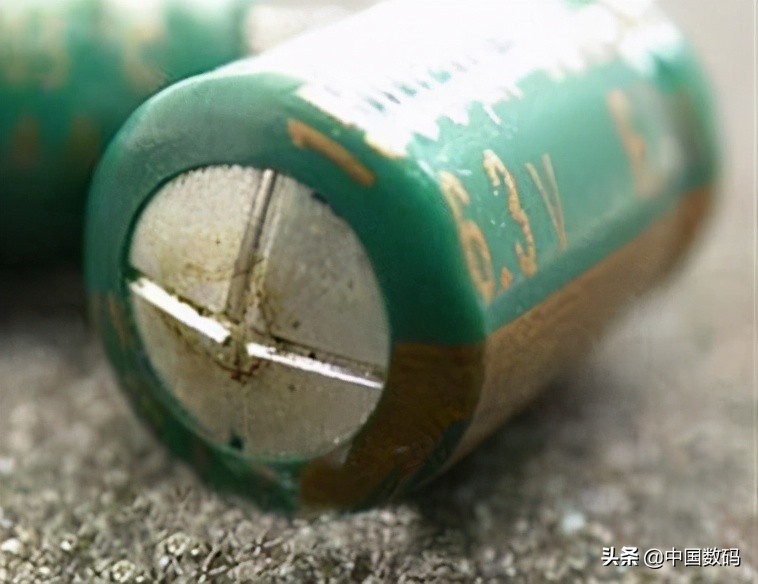 科技改变生活创造价值，电容器知识科普，DIY修理电源适配器