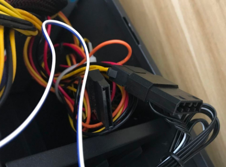 机械硬盘怎么安装在电脑上（硬盘安装详细图形教程）