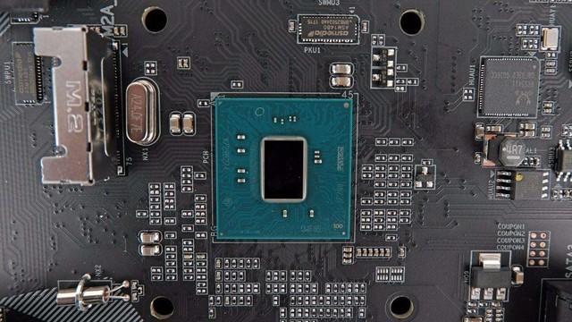 台式电脑换主板多少钱（换一个电脑主板多少钱）