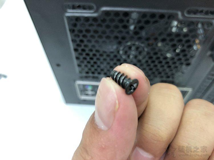 组装电脑步骤图解教程（台式电脑安装步骤图）